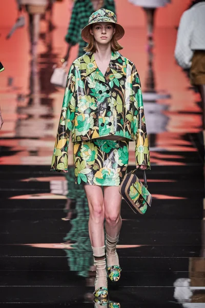 Look 6